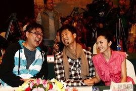 男女主角都是娱乐圈的,娱乐圈双星闪耀的爱情传奇