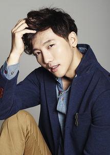 奇太映 照片,光影交织的艺术人生